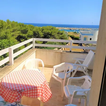 Leuca A 300 M Dal Mare *