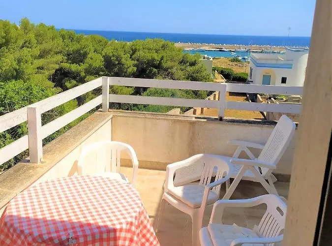 Leuca A 300 M Dal Mare *
